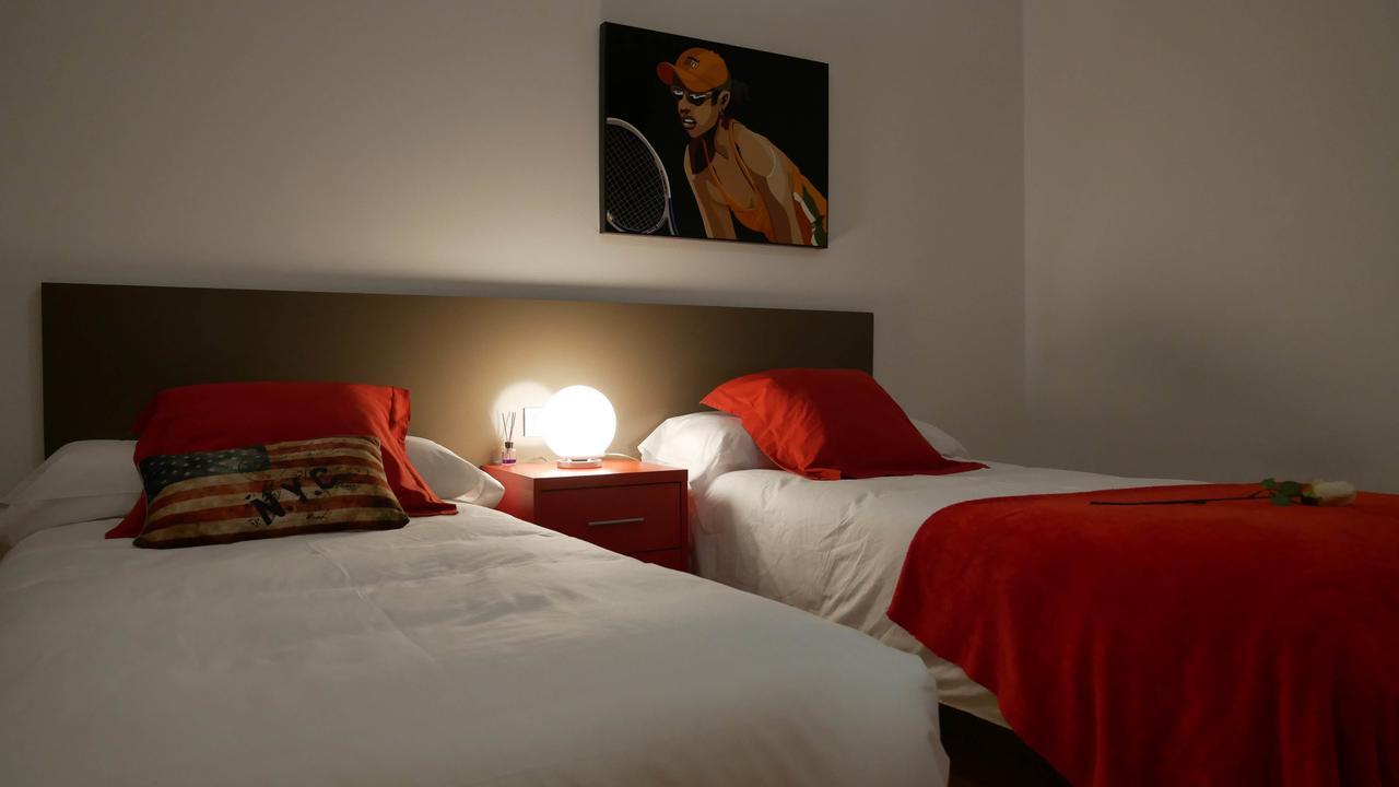 Apartamentos Antares 1 Milladoiro Eksteriør billede